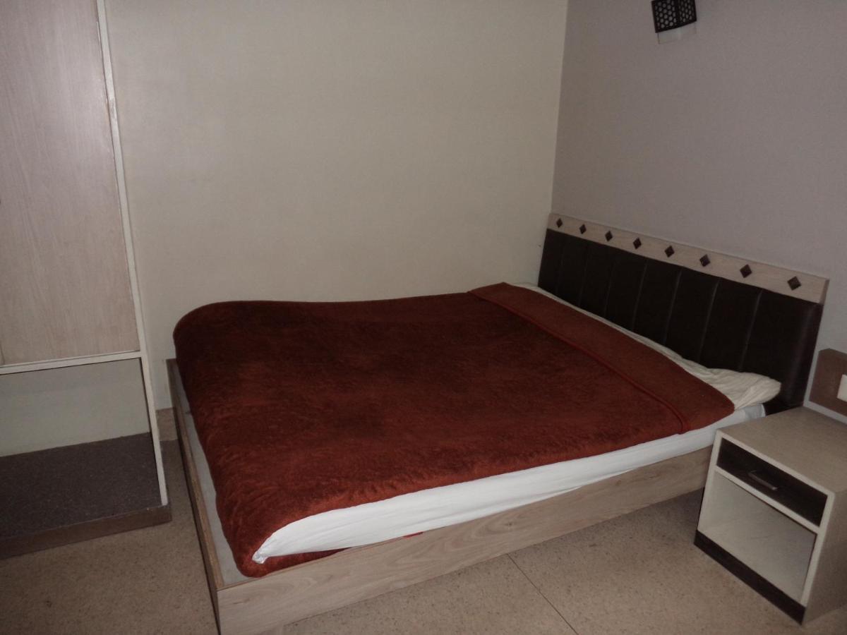 Hotel Monsoon 西隆 外观 照片